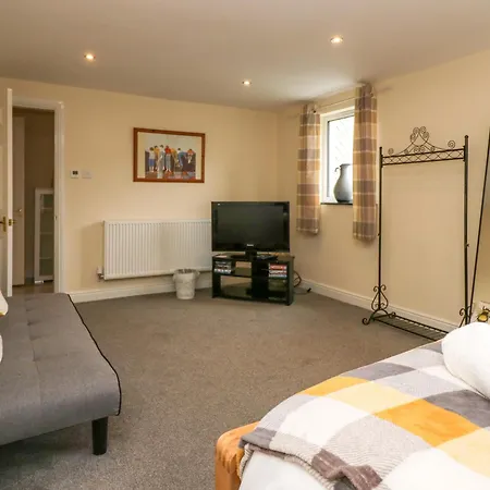 Inglenook * Ulverston